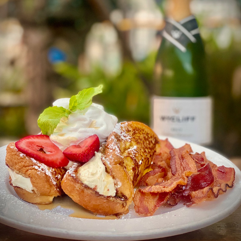 French Toast and bubbles at High Dive